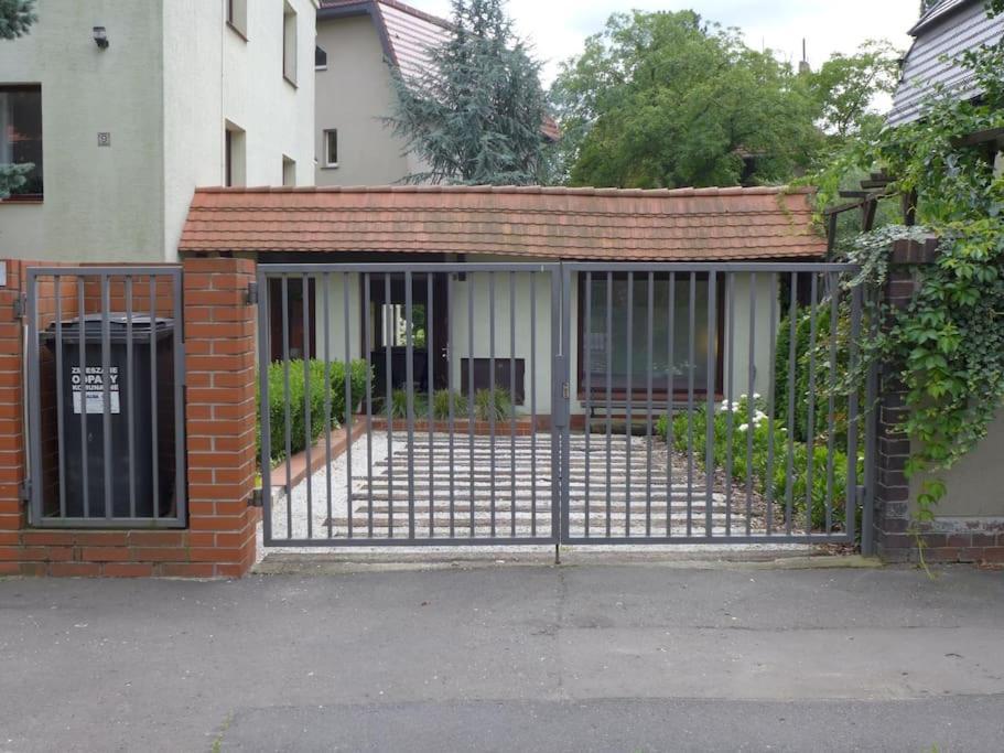 Spacious Apartment In Green District. Breslavia Exterior foto